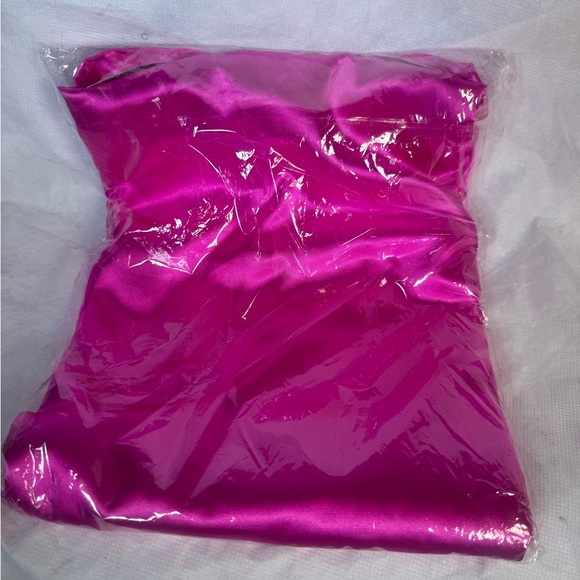 Sunice Pink Satin Robe - Picture 3 of 3